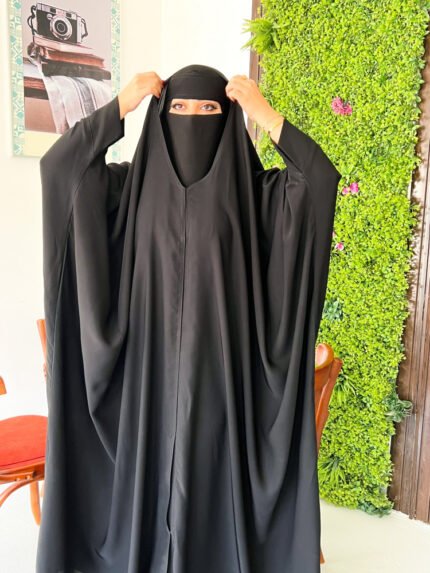 عباية راس اسلامية بأزرار من الأمام